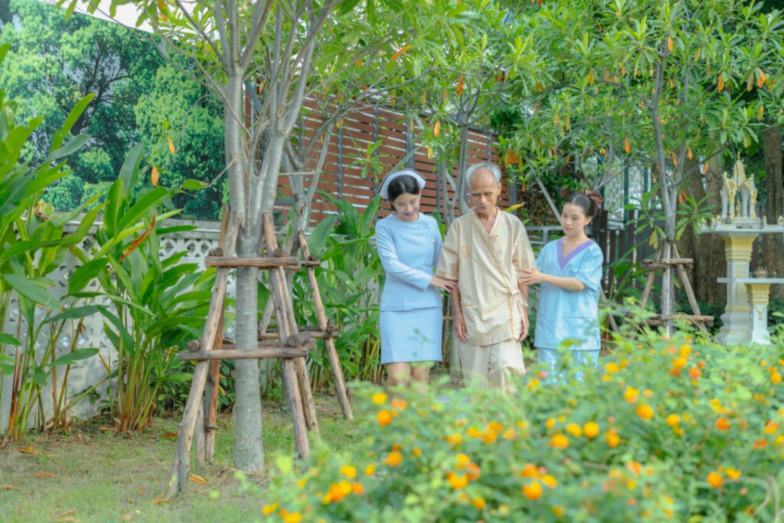 นนทบุรี เฮลท์แคร์ แจ้งวัฒนะ — 4/6